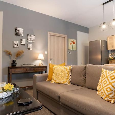 Elenis Cozy Apartment Yenişehir Dış mekan fotoğraf