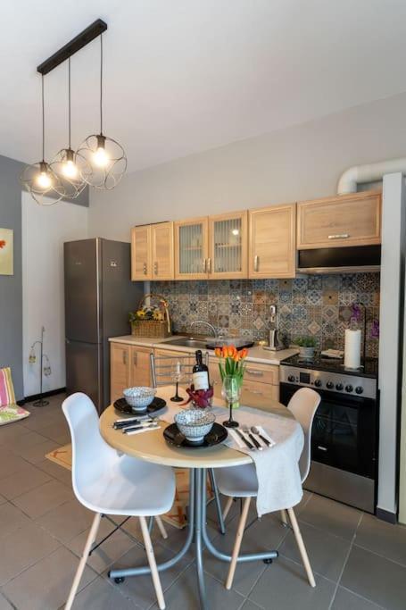 Elenis Cozy Apartment Yenişehir Dış mekan fotoğraf